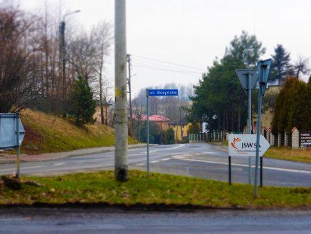 Rusza przebudowa skrzyżowania Wiejskiej i Boryńskiej w Gogołowej